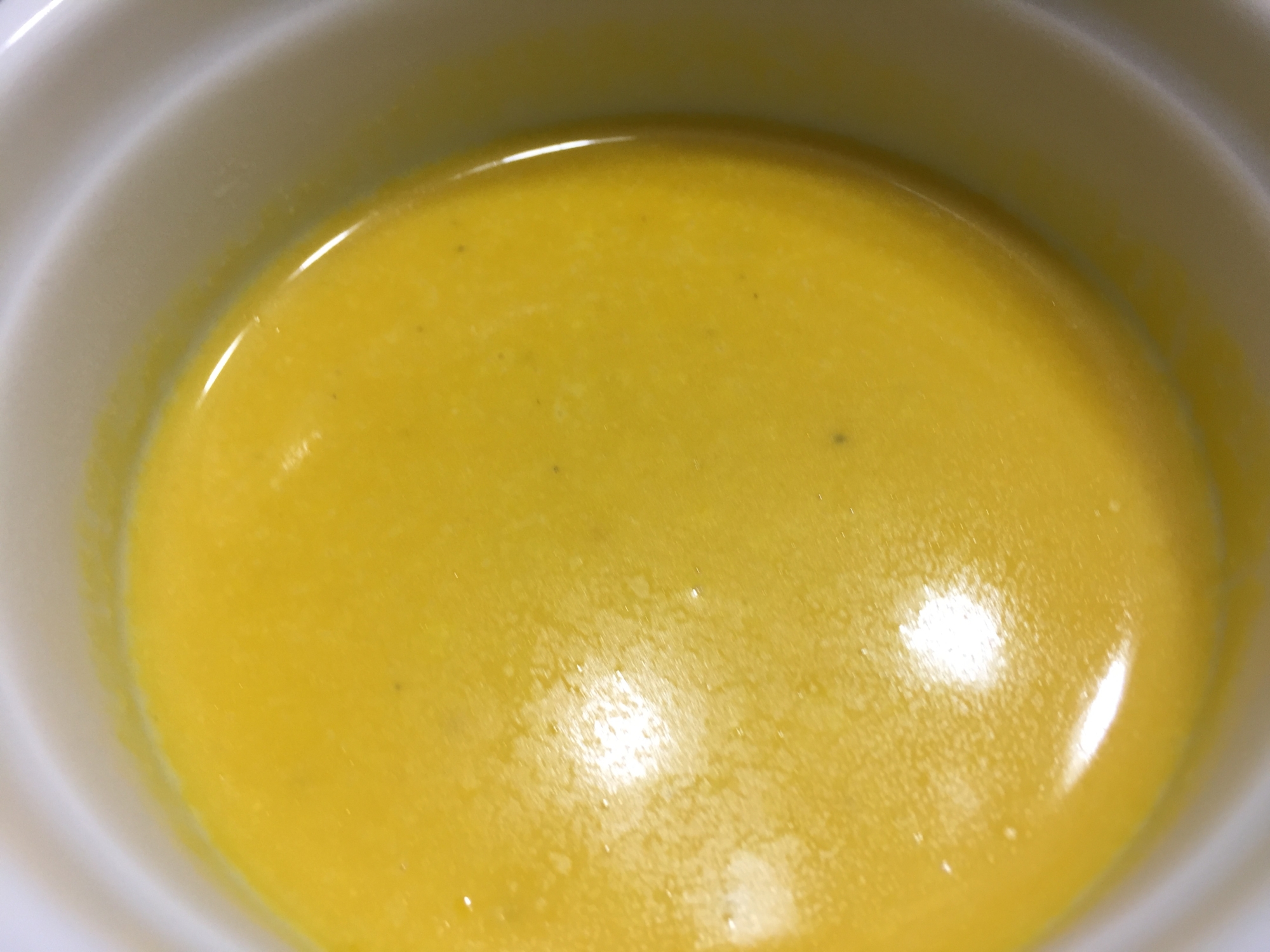 塩コショウに隠し味のあれで！簡単 かぼちゃスープ