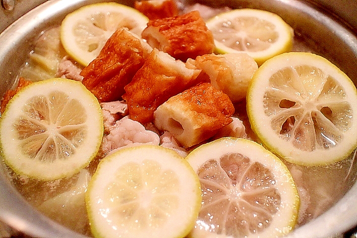 生姜とレモンが香るキャベツと豚の塩鍋