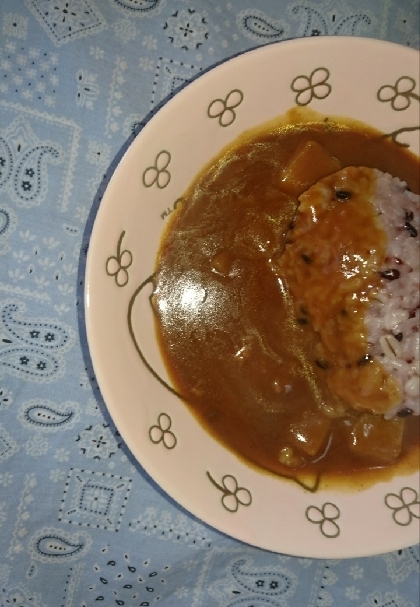 レトルトカレーがおいしくなるちょいテク♪