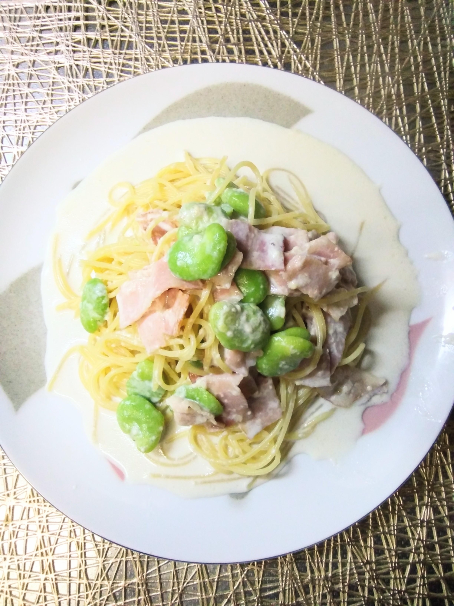そら豆とベーコンのクリームパスタ