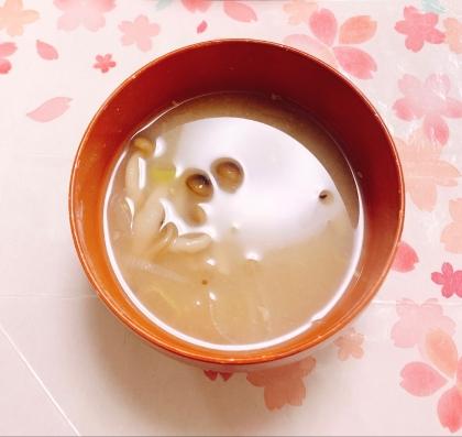 味噌汁♡白菜・しめじ