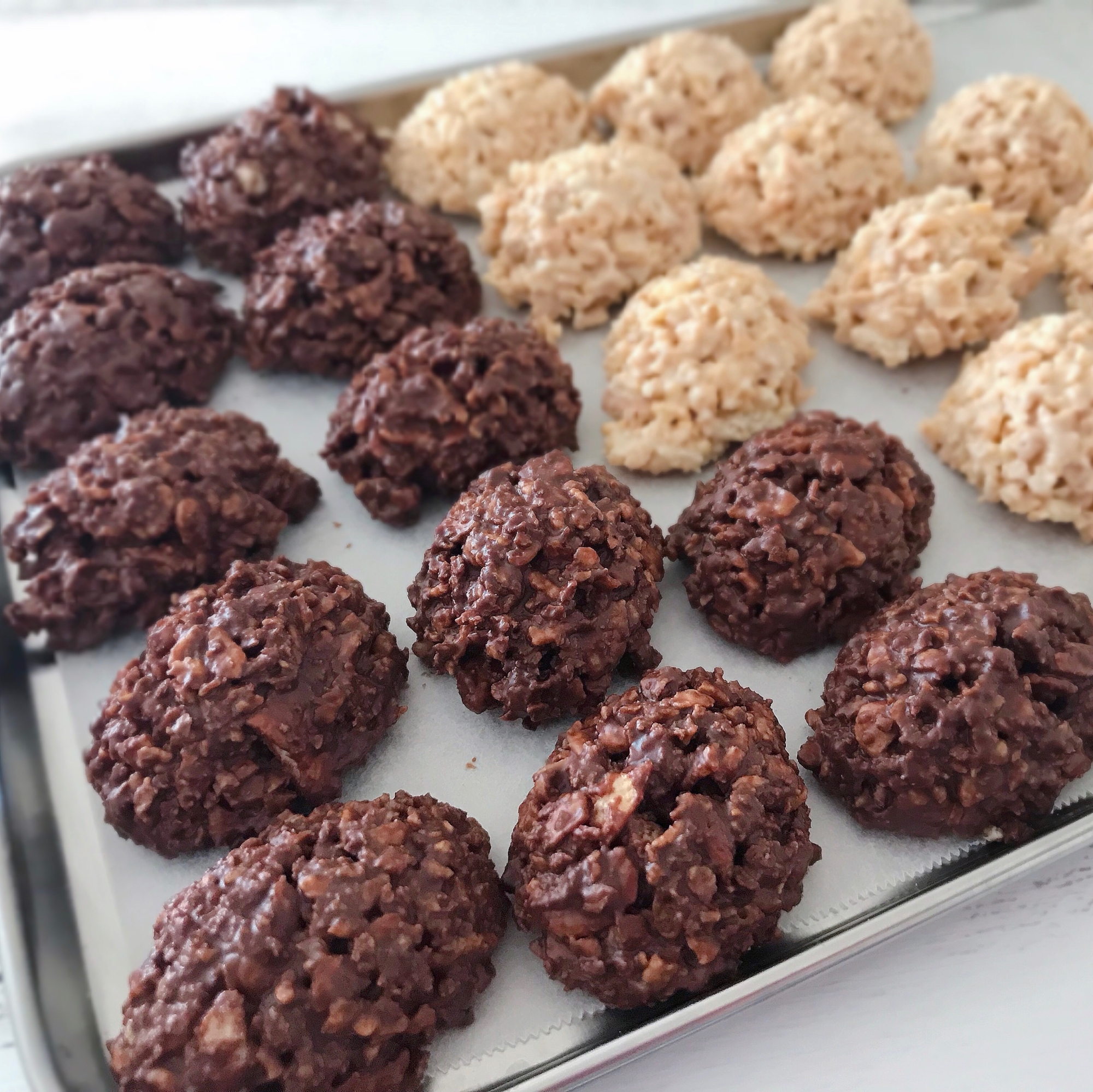 ディズニーおみやげ定番 チョコクランチ レシピ 作り方 By Aurora 楽天レシピ ディズニーおみやげ定番 チョコクランチ レシピ 作り方 By Aurora 楽天レシピ