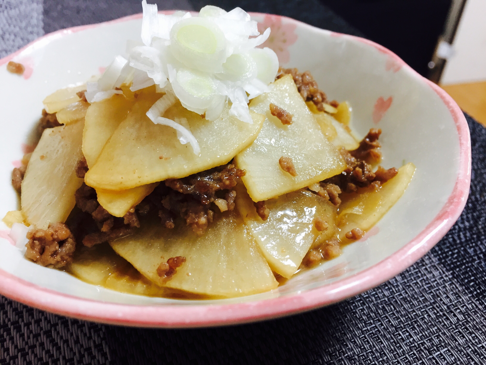 超簡単！材料2つ！大根とひき肉のバター醤油炒め