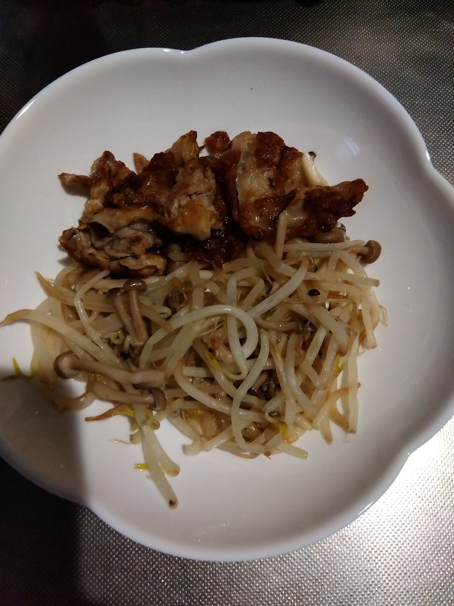 豚バラともやしのポン酢炒め