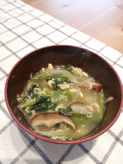 朝ごはんにおすすめ！野菜たっぷりかきたま汁