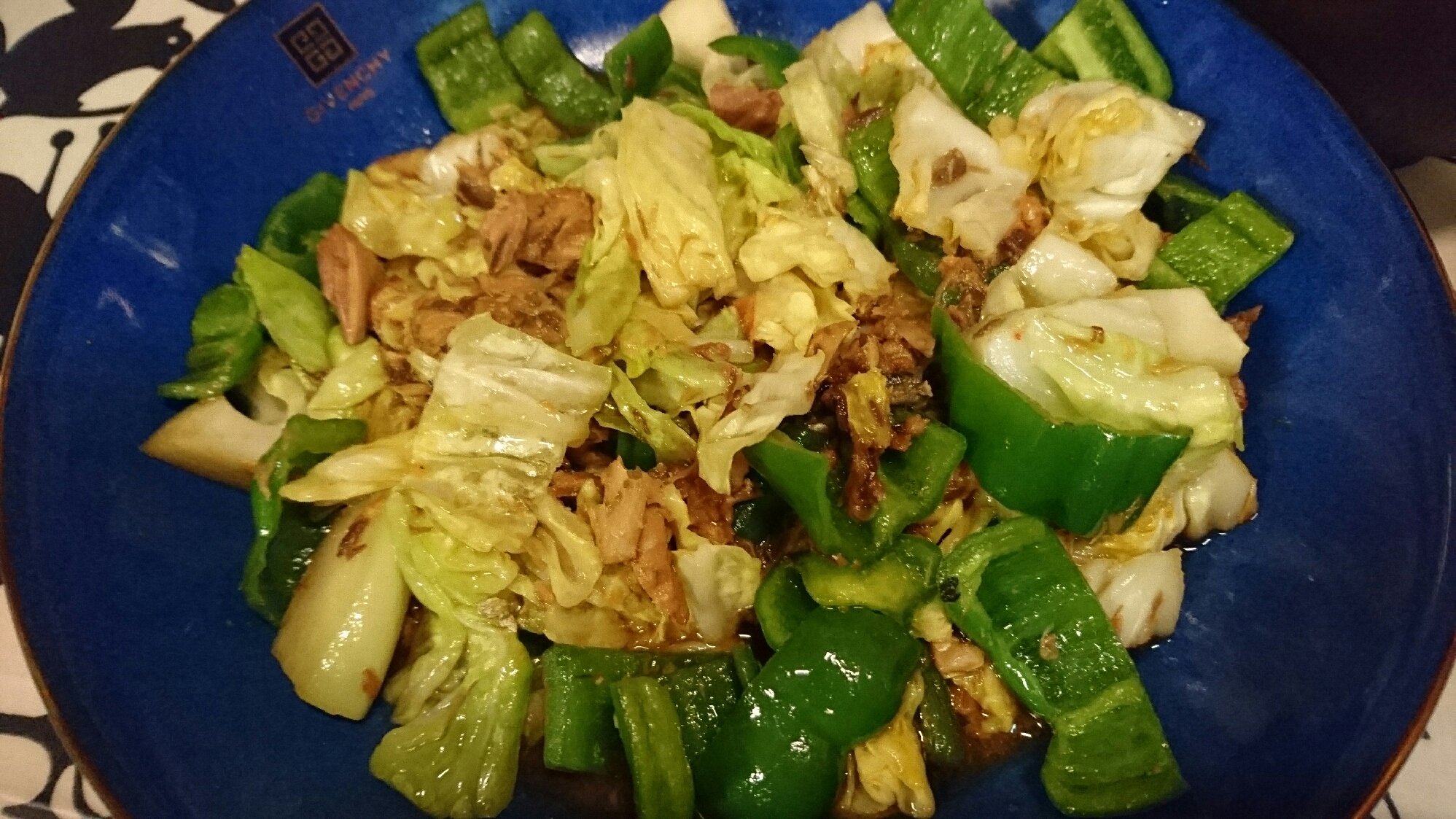 春キャベツと春ピーマン！サバ味噌煮缶を使って回鍋肉