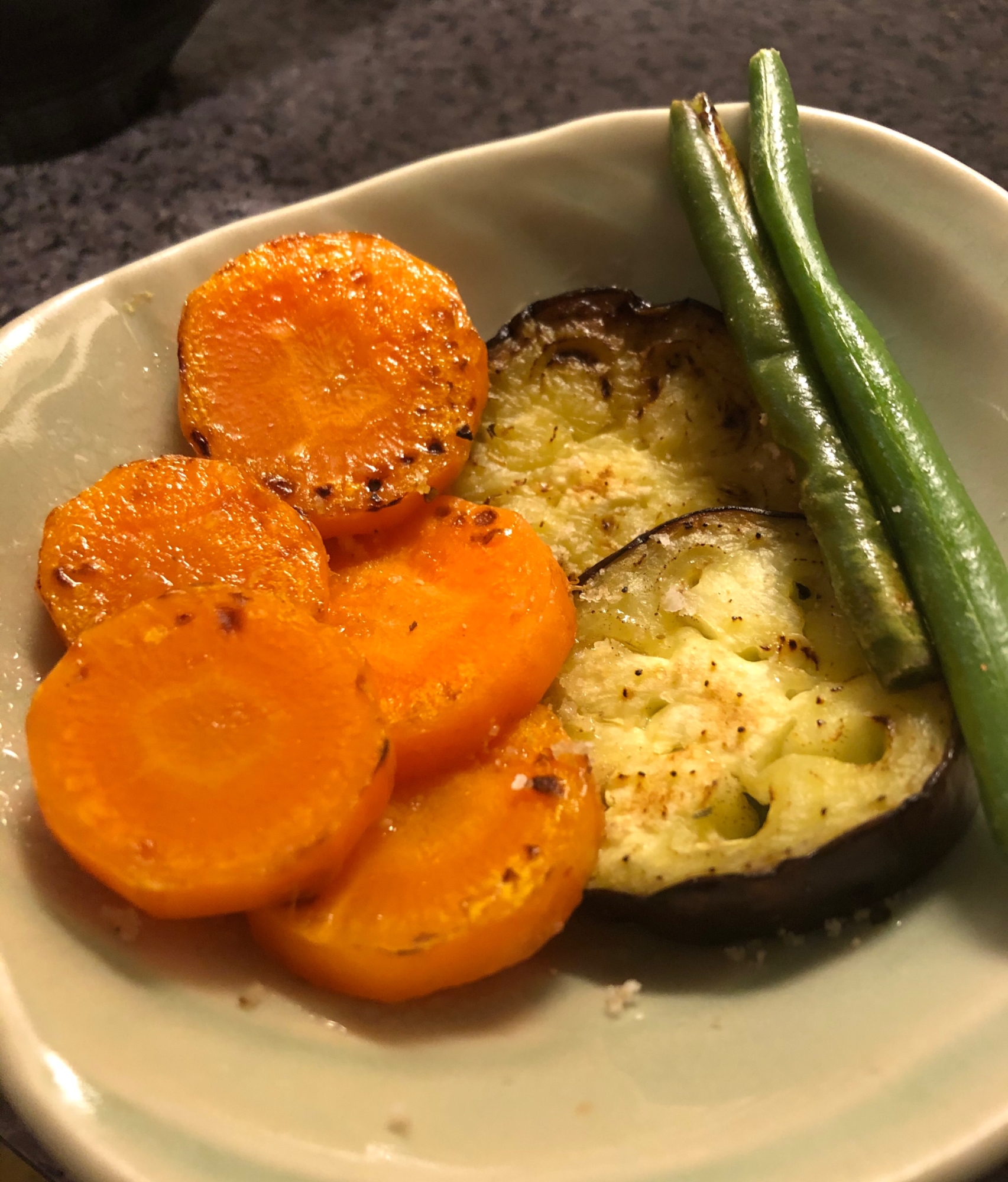 焼くだけ！野菜のクレイジーソルト焼き