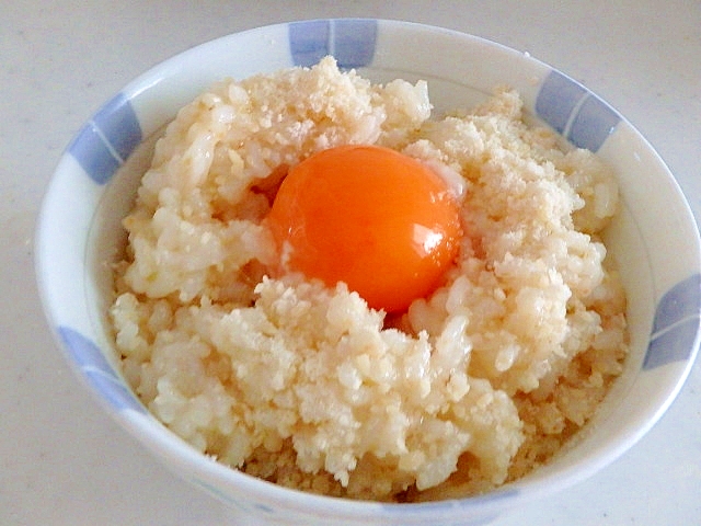 柚子胡椒と粉チーズの卵かけご飯