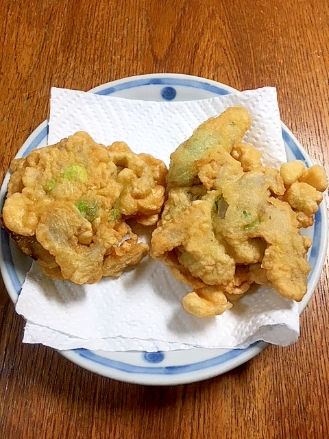 春の味覚！　新玉ねぎとスナップエンドウのかき揚げ