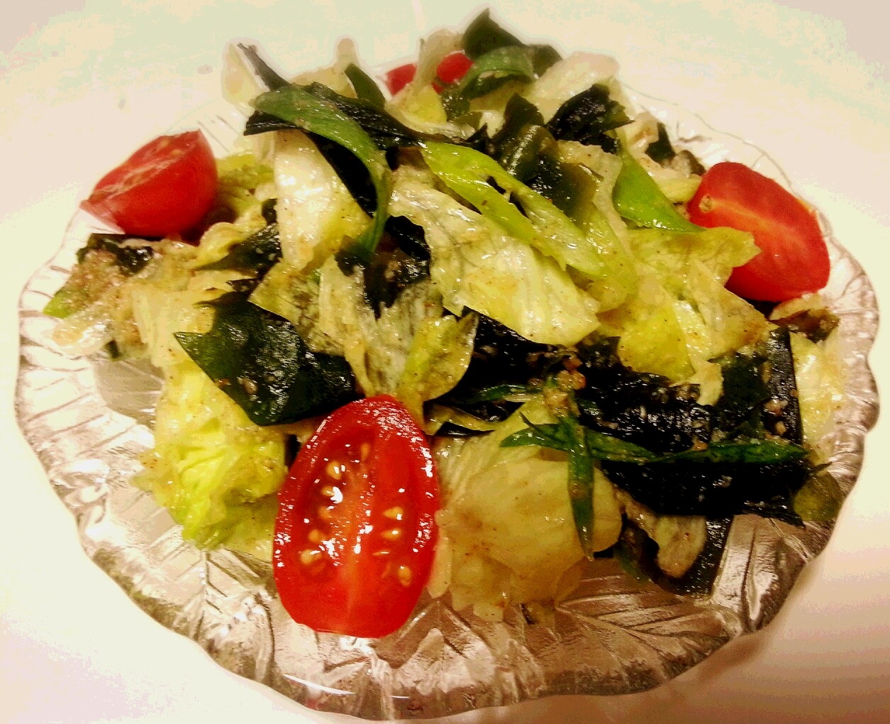 焼き肉屋さんの♪ レタスわかめサラダ☆