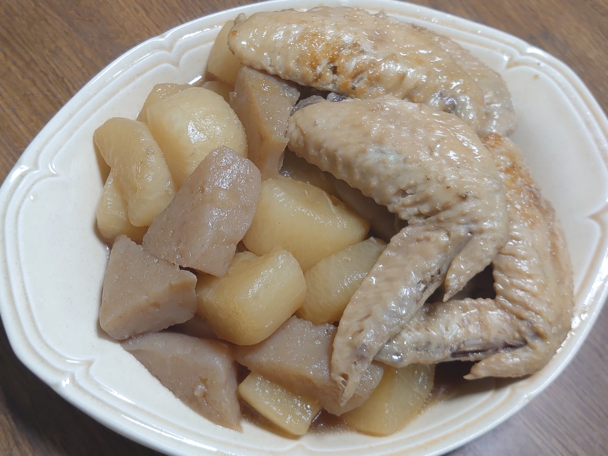 こんにゃく入り 手羽先と大根の煮物