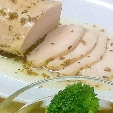 作り置きに◎！自家製サラダチキンの作り方とアレンジ料理をご紹介