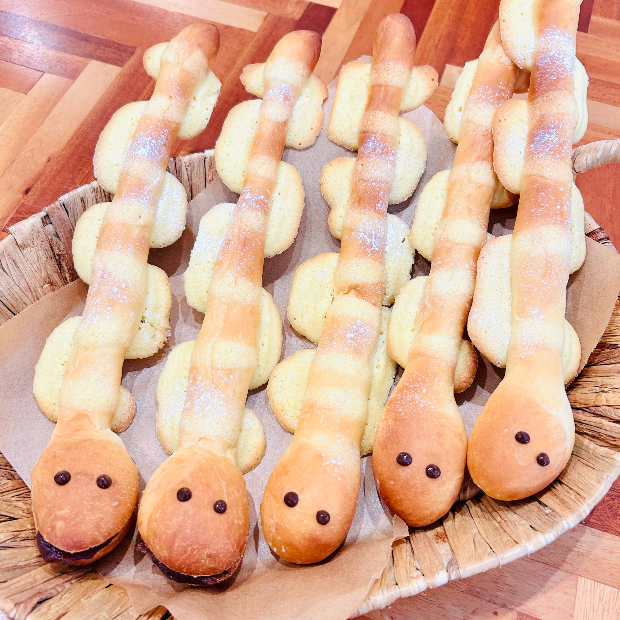 ヘビパン