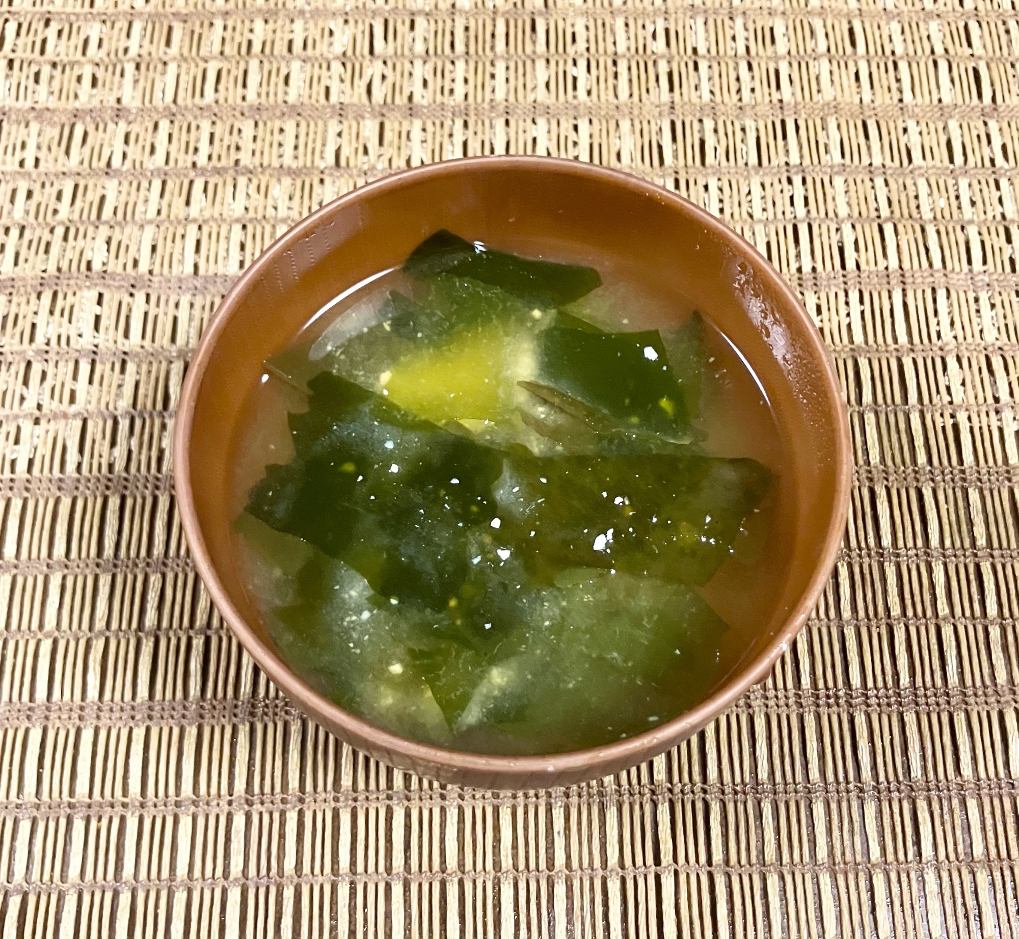 簡単☆ワカメたっぷり味噌汁