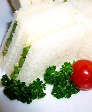 アスパラをたのしむ和風サンドイッチ