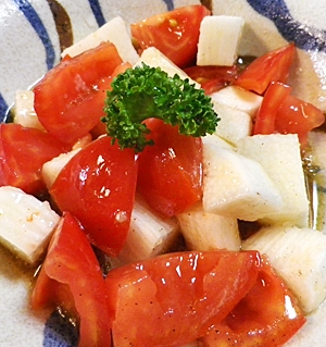 トマトと長芋のサラダ