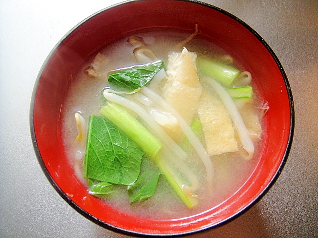 もやしと油揚げ小松菜の味噌汁