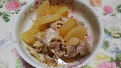 簡単(^^)豚肉と大根の炒め煮♪～レンチン下茹で