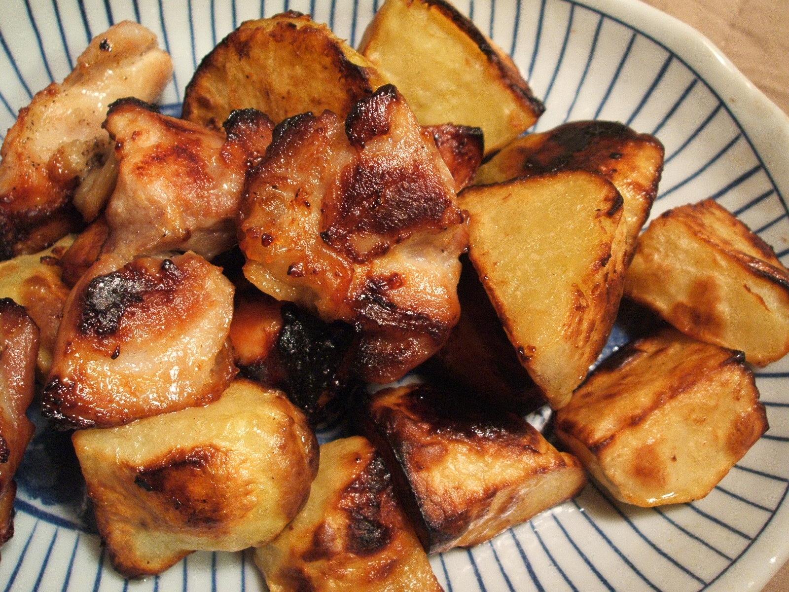 塩麹鶏とポテトのシンプルオーブン焼き