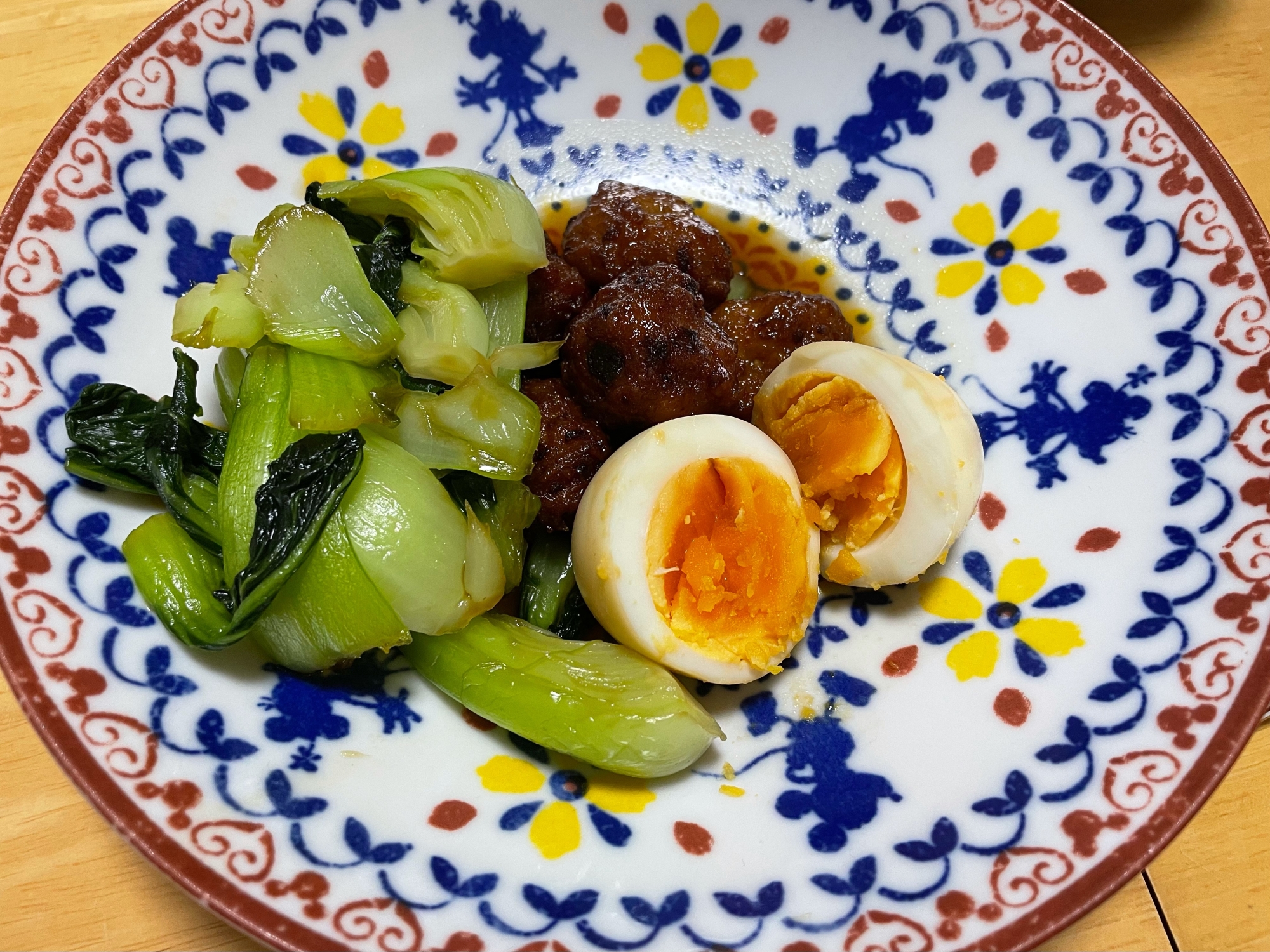 肉団子と半熟玉子の照り煮