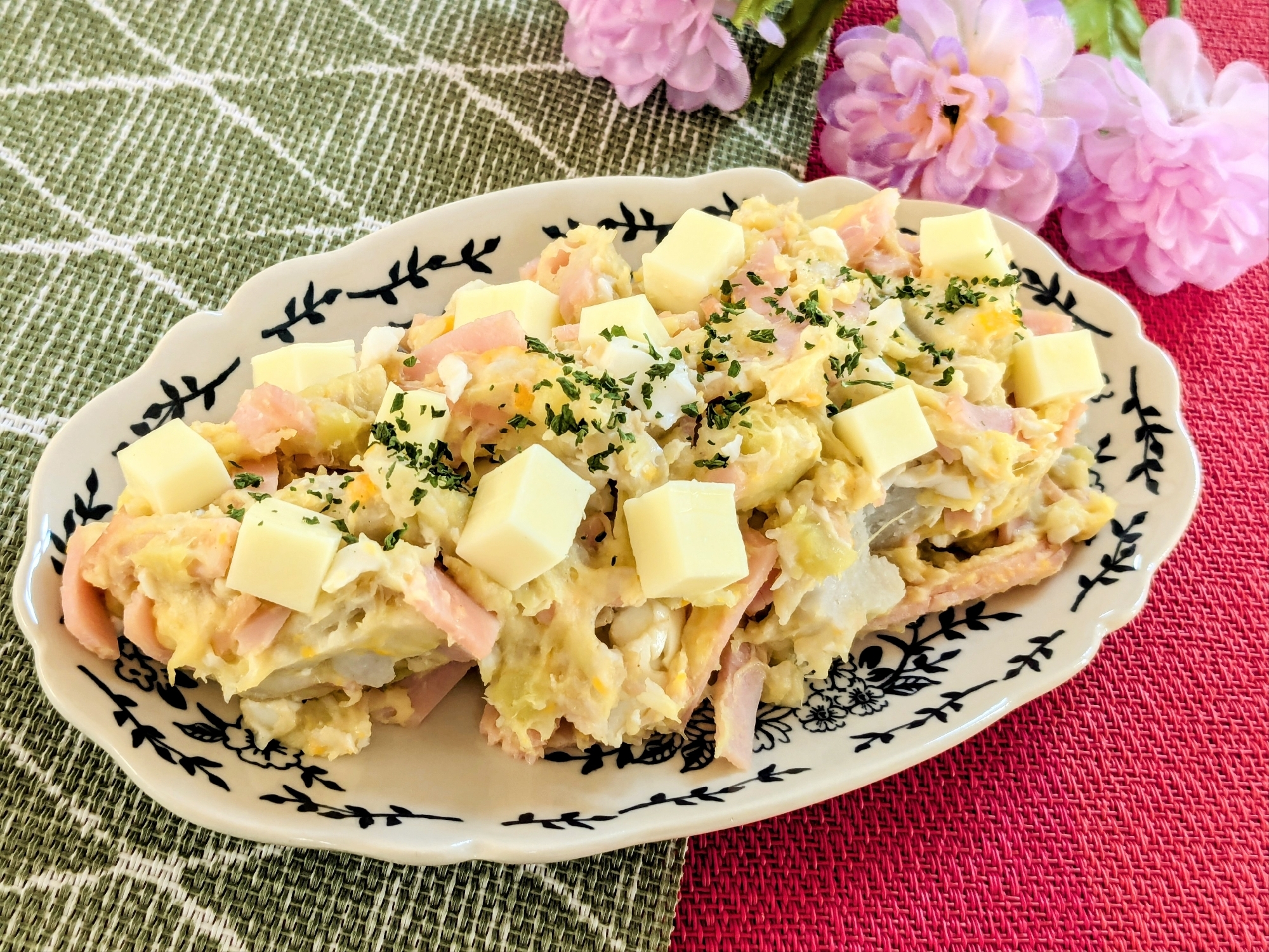 〜里芋とさつまいもの国産チーズのポテトサラダ〜