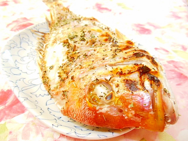 めっき鯛のバジル にんにく ハーブ ソルト焼き レシピ 作り方 By 小太郎１２１２ 楽天レシピ