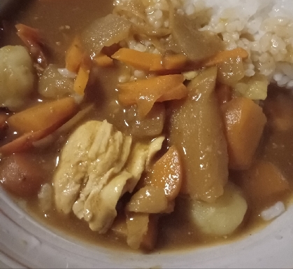 カレーにしたらむね肉もパサパサしてなくて美味しかったです。安くてヘルシーなむね肉をもっと食べたいです！