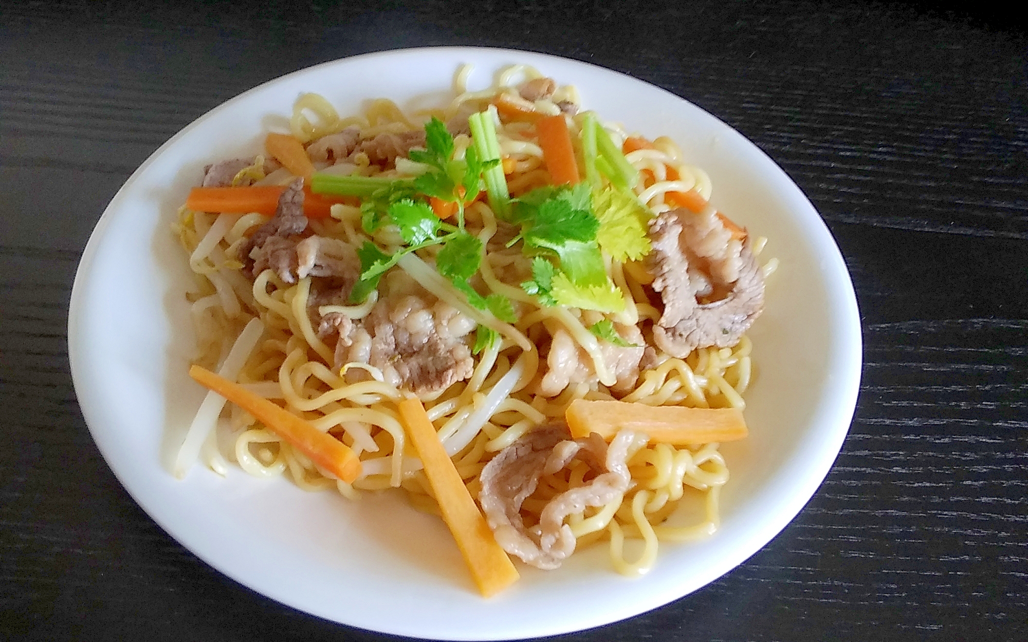 パクチーでエスニック焼きそば