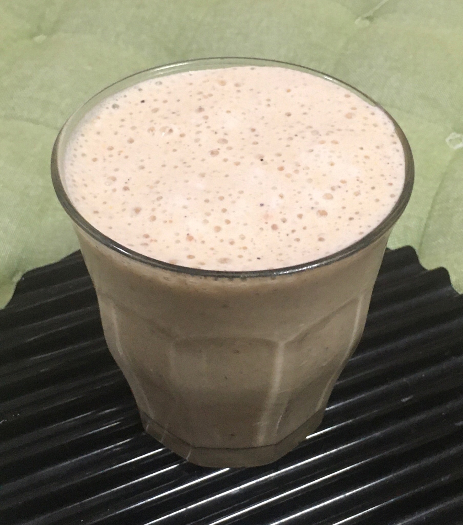 丸ごと!バナナ・蜜柑・マンゴ・ベリーのスムージー☆