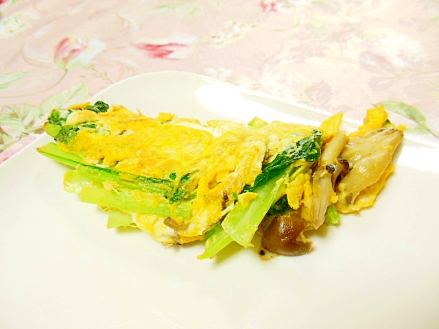 マーガリンｄｅ❤小松菜とブナシメジの生姜オムレツ❤