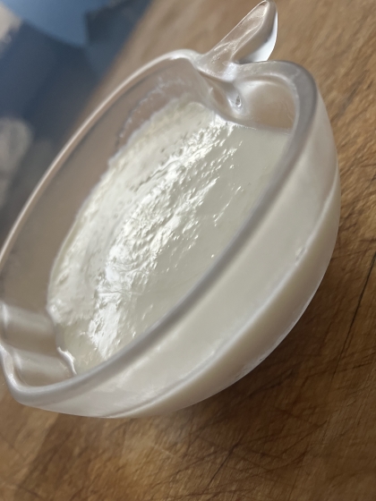 混ぜるだけ！プルプルふわふわヨーグルトケーキ♡