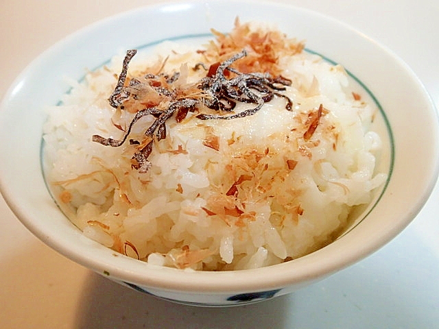 長芋と塩昆布とかつお節のご飯