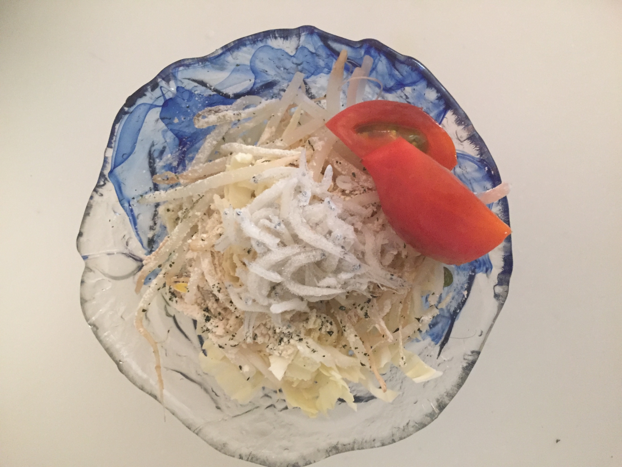 しらすと野菜たっぷり健康サラダ！