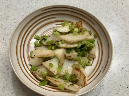 簡単にできました。醤油かけた方が味がして良いと思います。