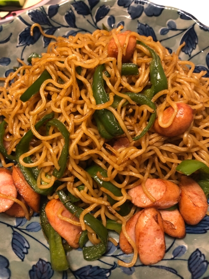 簡単♪おつまみ♪ウインナーとピーマンの焼きそば