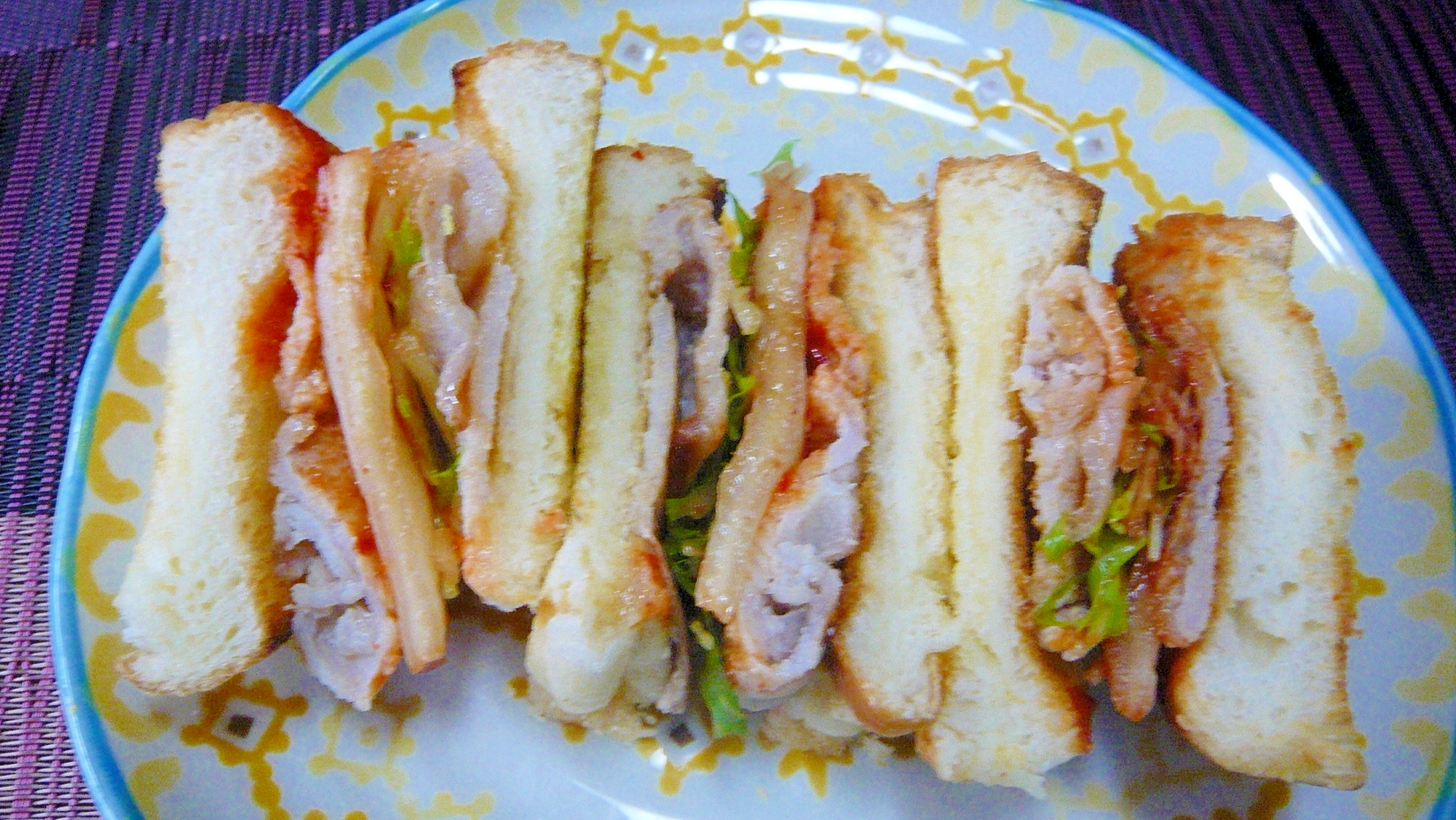 ❤　豚＆キムチ＆水菜のサンドイッチ　❤