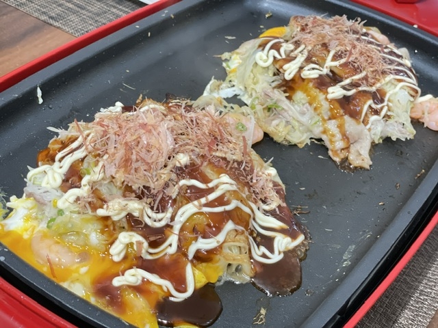 トロふわ広島焼き！お好み焼き　豚肉エビいり！