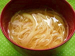 毎日のお味噌汁11杯目＊玉葱と白石温麺