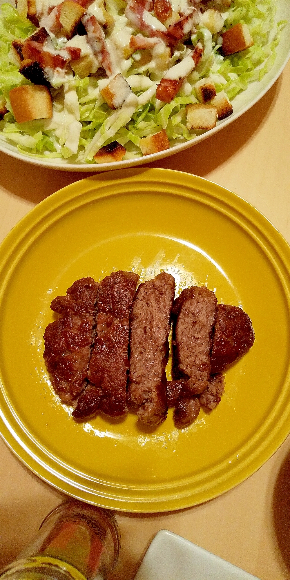 洗い物ほぼなし！余ったひき肉でステーキ風☆