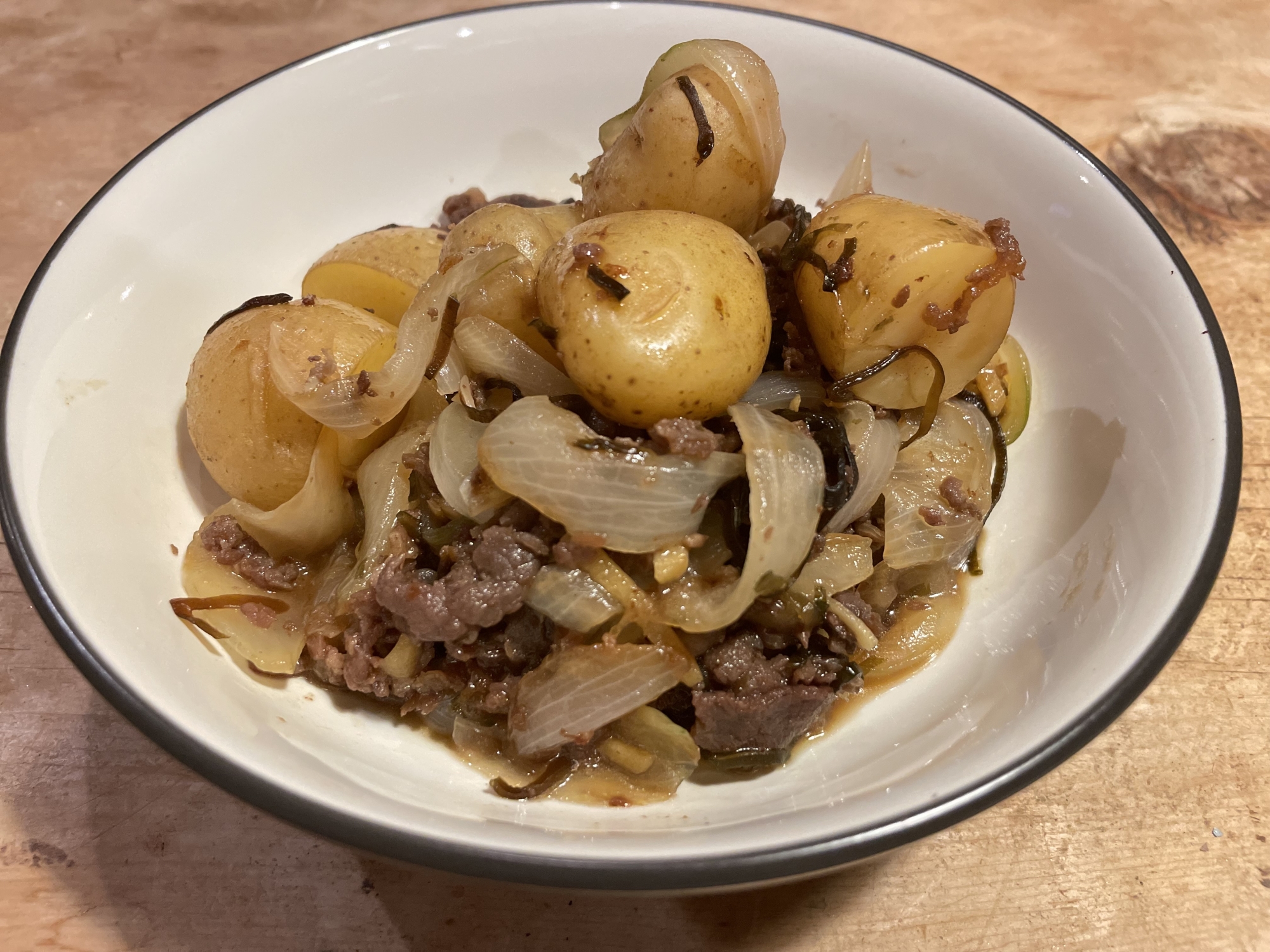 決め手は塩昆布‼︎煮込まなくても美味しい肉じゃが♪