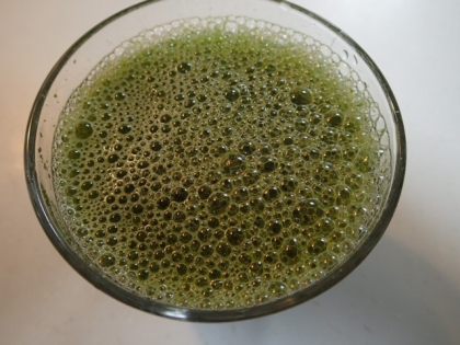 水菜と大葉のシンプルなグリーンジュース