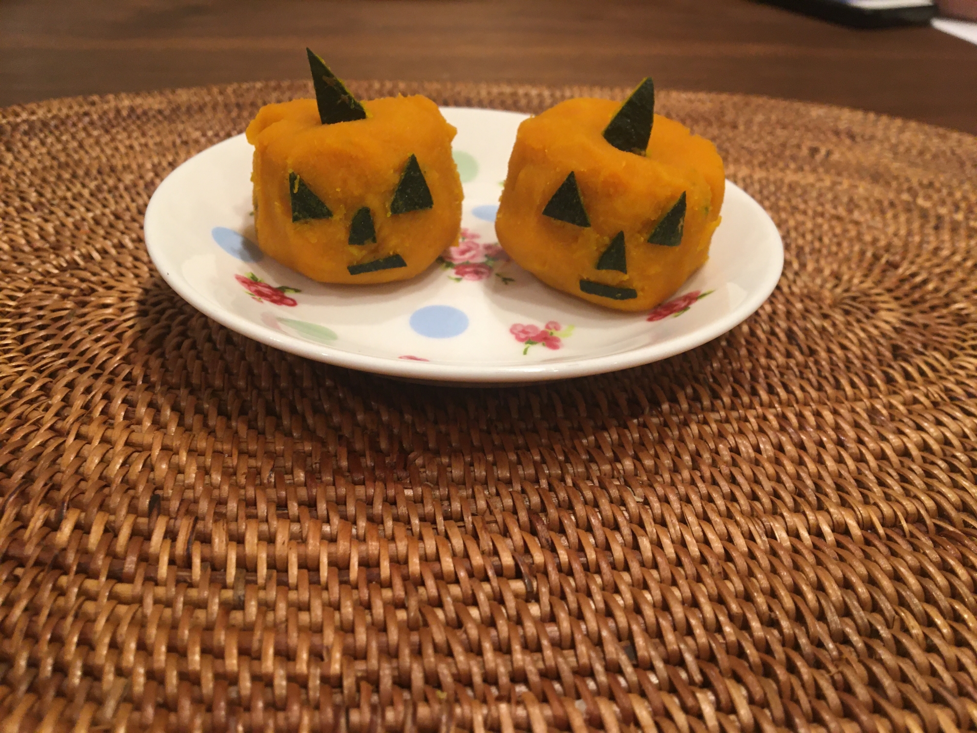 ハロウィンかぼちゃ レシピ 作り方 By Miiiwiiii 楽天レシピ ハロウィンかぼちゃ レシピ 作り方 By Miiiwiiii 楽天レシピ