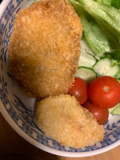 残ったカレーのじゃがいもで作ったカレーコロッケ♪