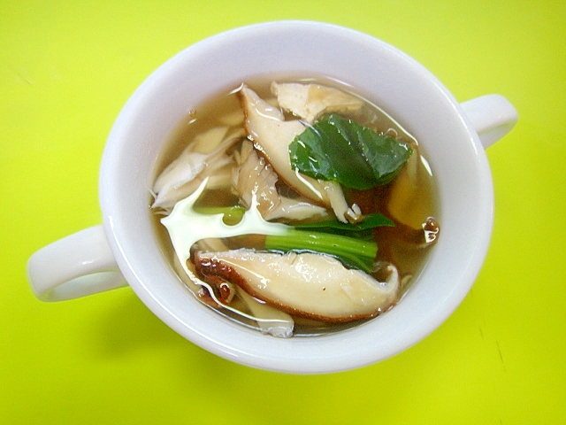 舞茸と椎茸小松菜のスープ