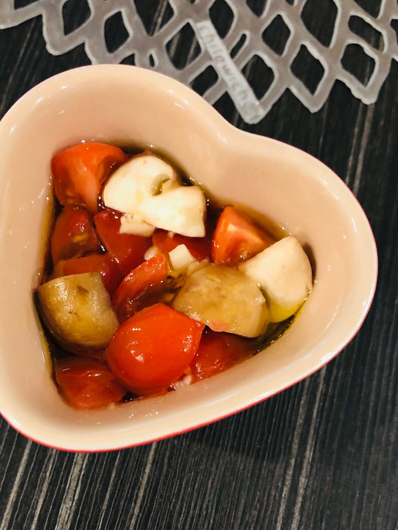 トースターで マッシュルームとトマトのアヒージョ レシピ 作り方 By Ma Ma Yu Mi 楽天レシピ