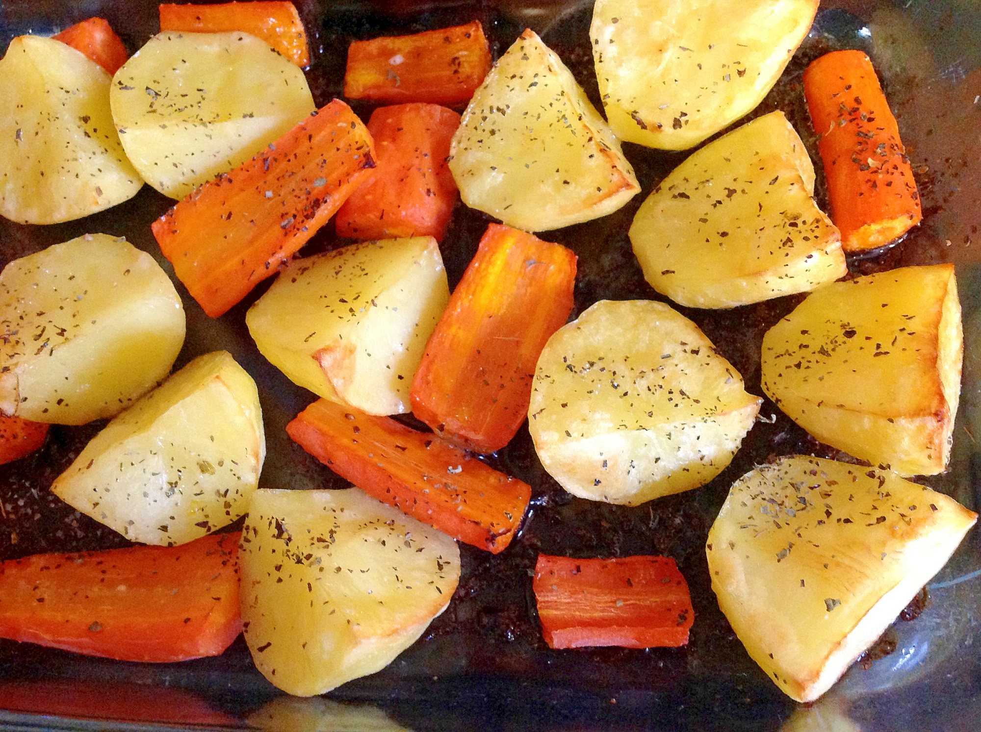 ジャガイモとニンジンのガーリックバジルロースト レシピ 作り方 By Findus 楽天レシピ ジャガイモとニンジンのガーリックバジルロースト レシピ 作り方 By Findus 楽天レシピ