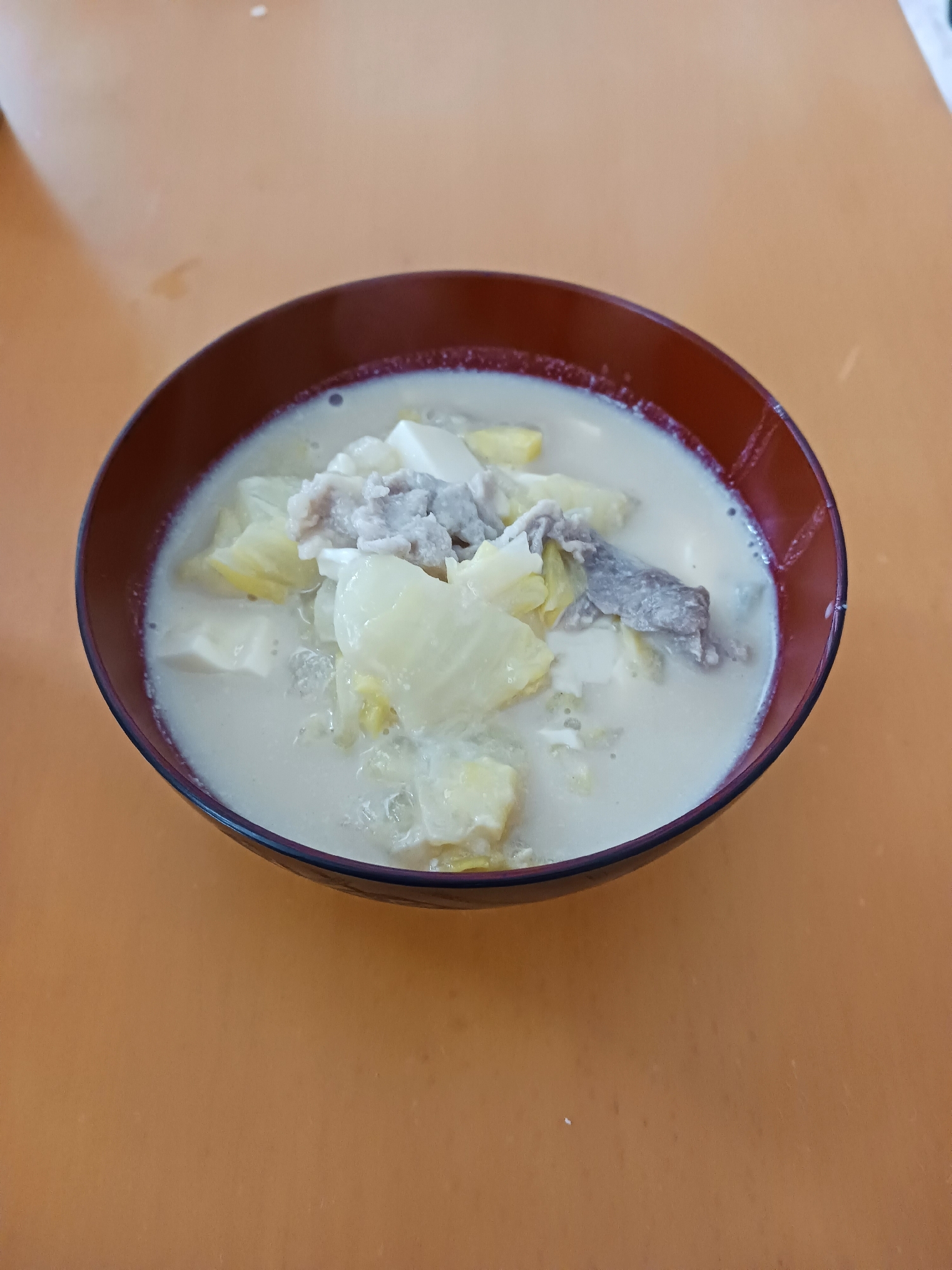 お肉入り！豆乳鍋