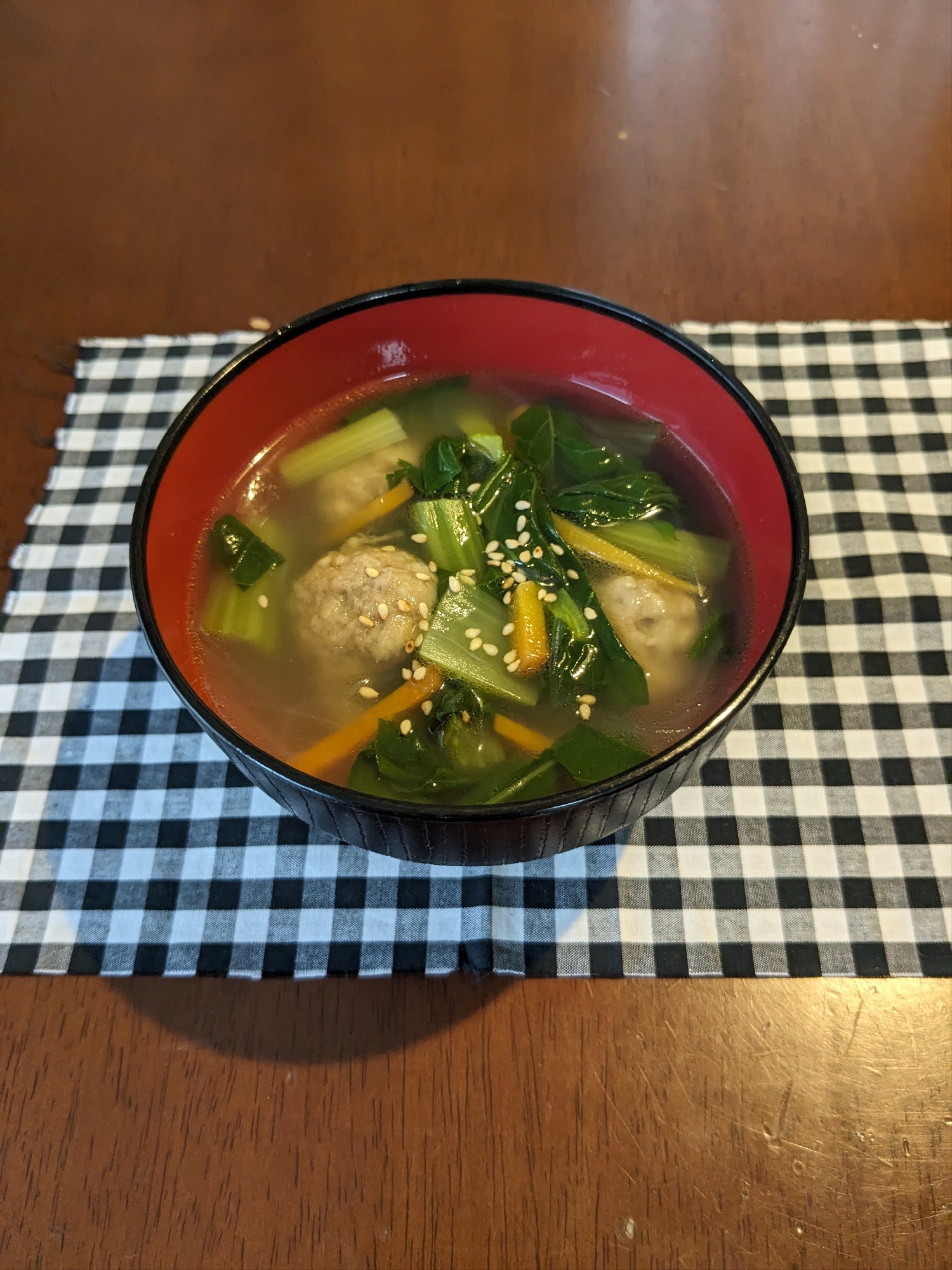 肉だんごと野菜の中華スープ