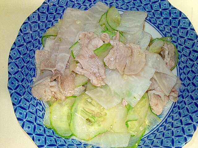 大根とキュウリの梅風味あえ