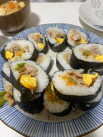 キンパ(キムパブ)　韓国風海苔巻